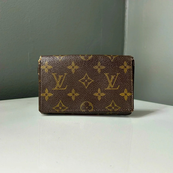 Louis Vuitton Monogram Tresor Wallet 834 - Picture 1 of 14